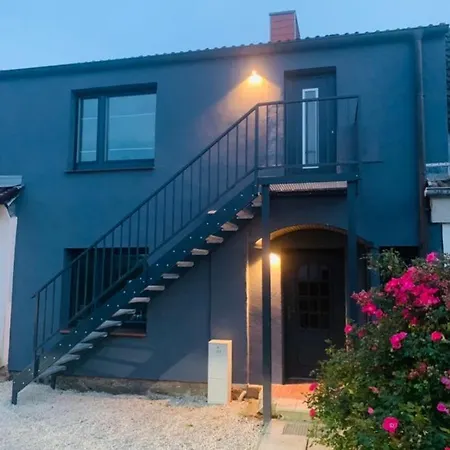 Blaue 8 Apartment